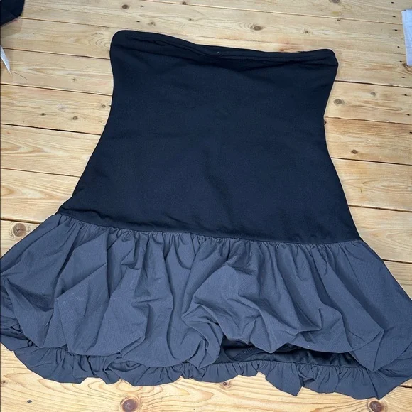 Edge Women’s Mini Dress Sz L Strapless,
Back zipper, Slight stretch - Picture 8 of 8